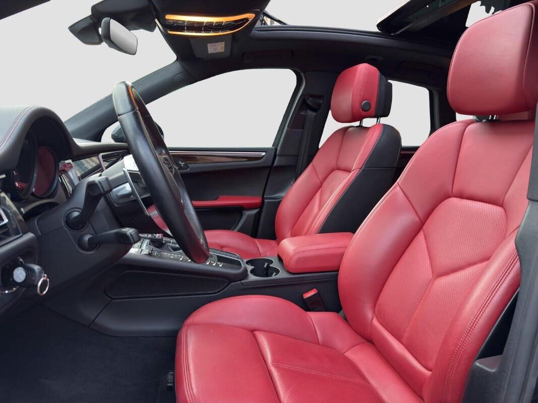 Porsche Macan 2.0 benzina 245 CV tetto 2021