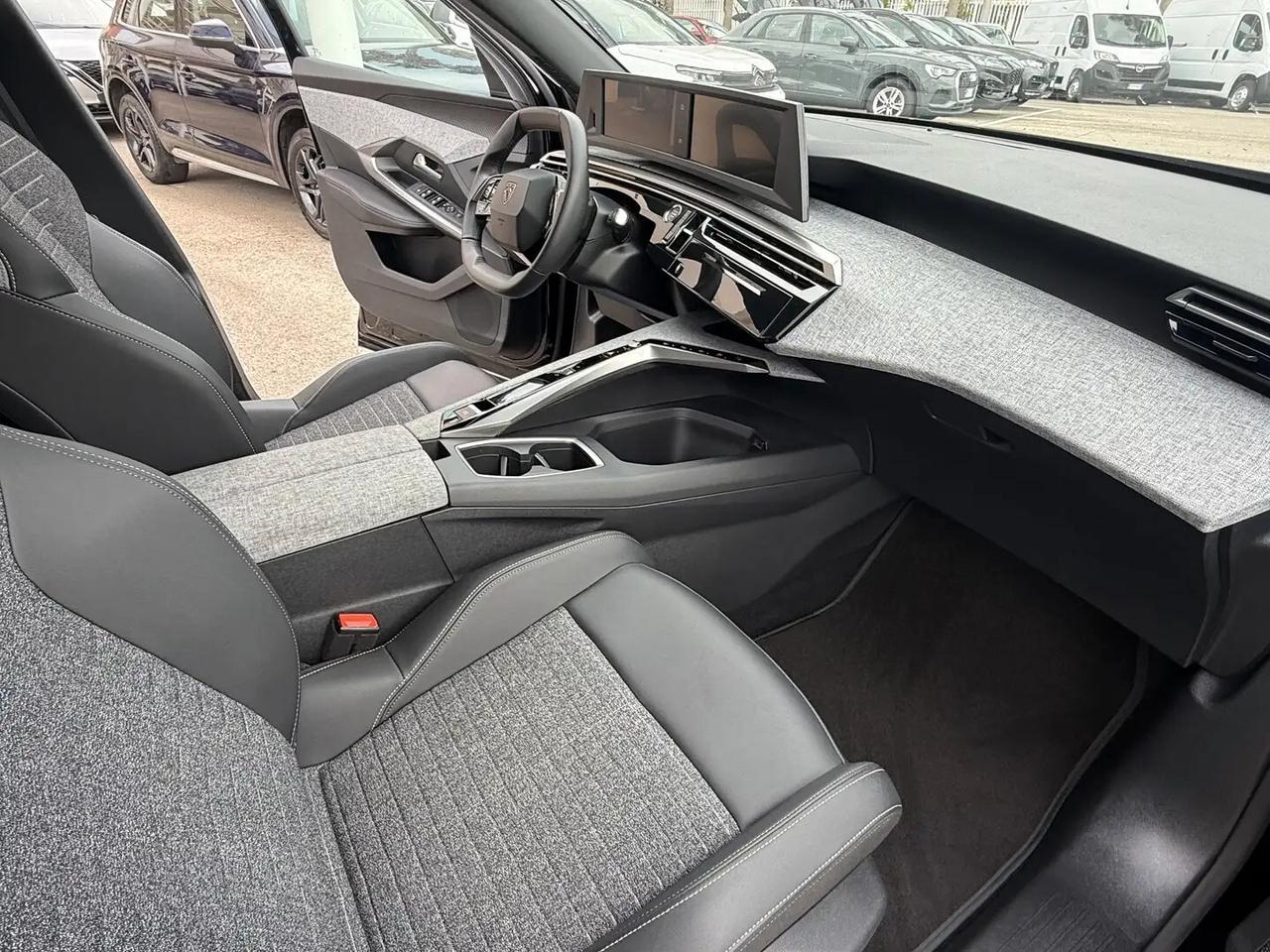 Peugeot 3008 Hybrid 145 e-DCS6 Allure