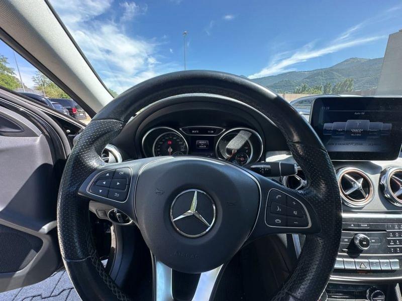 Mercedes-Benz GLA 200 D SPORT AUTO