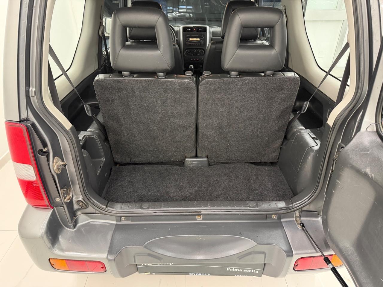 Suzuki Jimny 1.5 DDiS cat 4WD JLX neopatentati