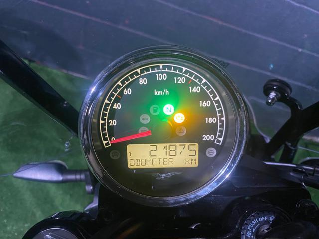 MOTO GUZZI V7 STONE