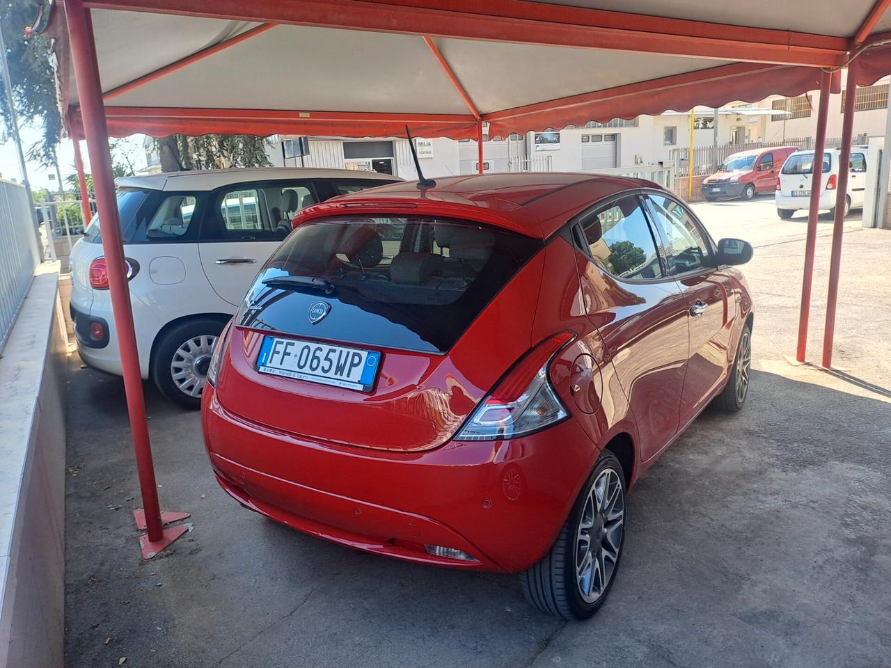 Lancia Ypsilon 1.3 MJT 16V 95 CV 5 porte S&S Platinum
