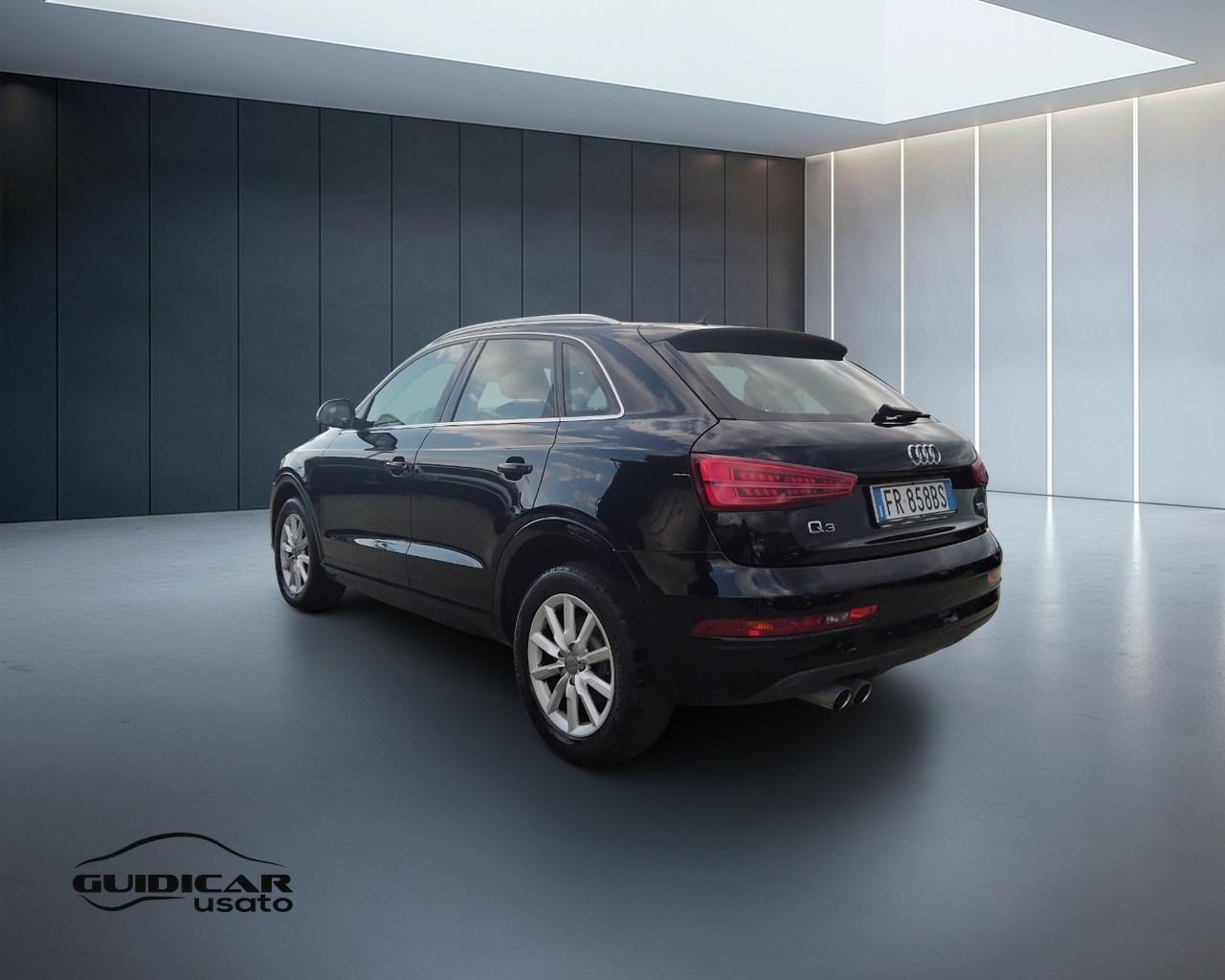 AUDI Q3 I 2015 - Q3 2.0 tdi Business 120cv