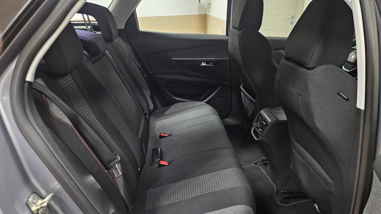 Peugeot 3008 BlueHDi 120 S&S Business