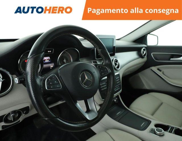 MERCEDES-BENZ GLA 200 d Automatic Sport