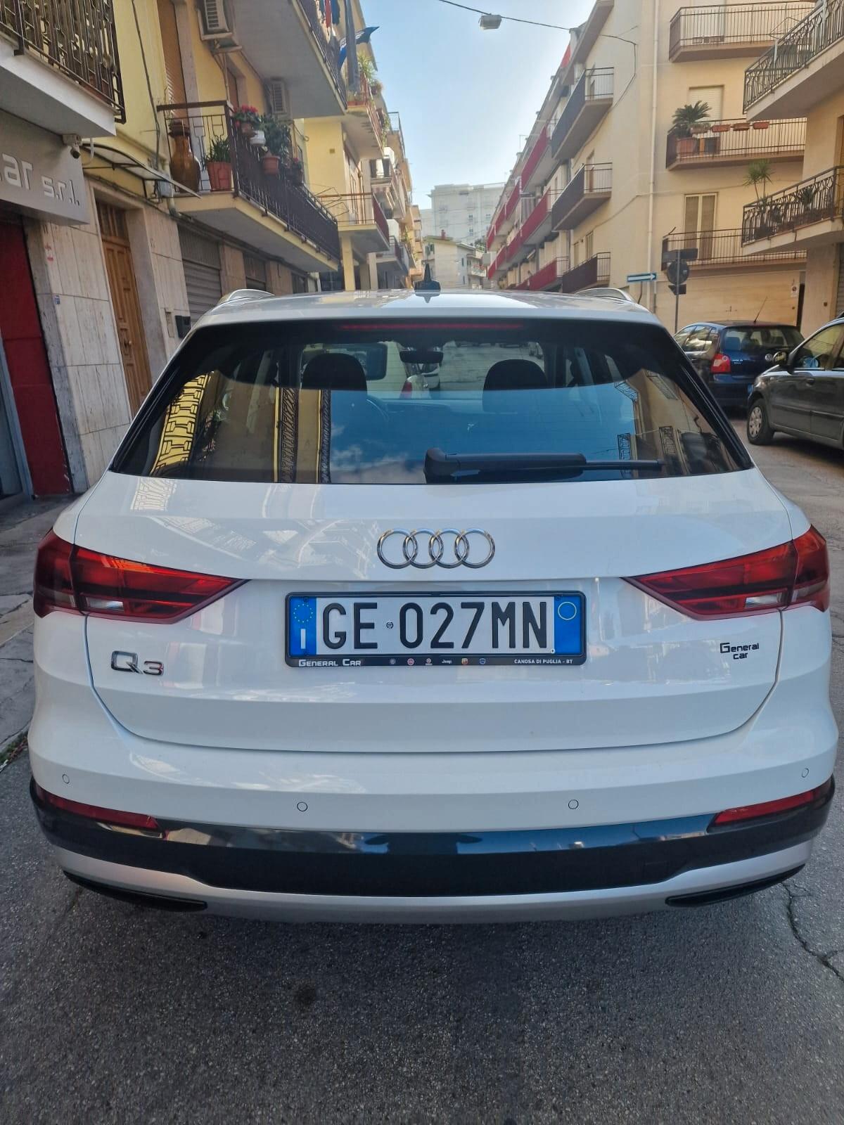 Audi Q3 35 TDI S tronic Business Advanced