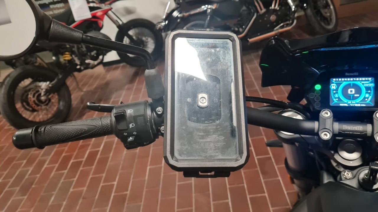 Benelli 502 C ( 2019 / 2020 )