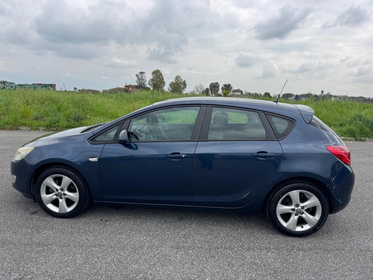 Opel Astra 1.4 100CV 5 porte Elective
