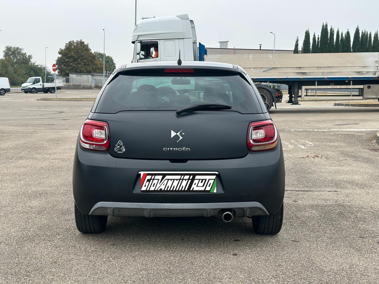 Ds DS3 3 1.4 VTi 95 GPL airdream Just Black