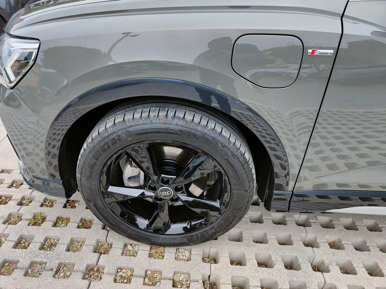 Audi Q3 SPB 1.4 benzina/elettrica