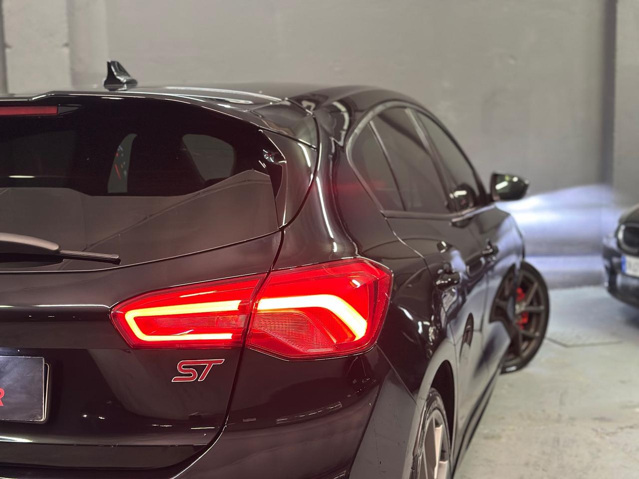 Ford Focus 2.3 EcoBoost 280 CV 5p. ST