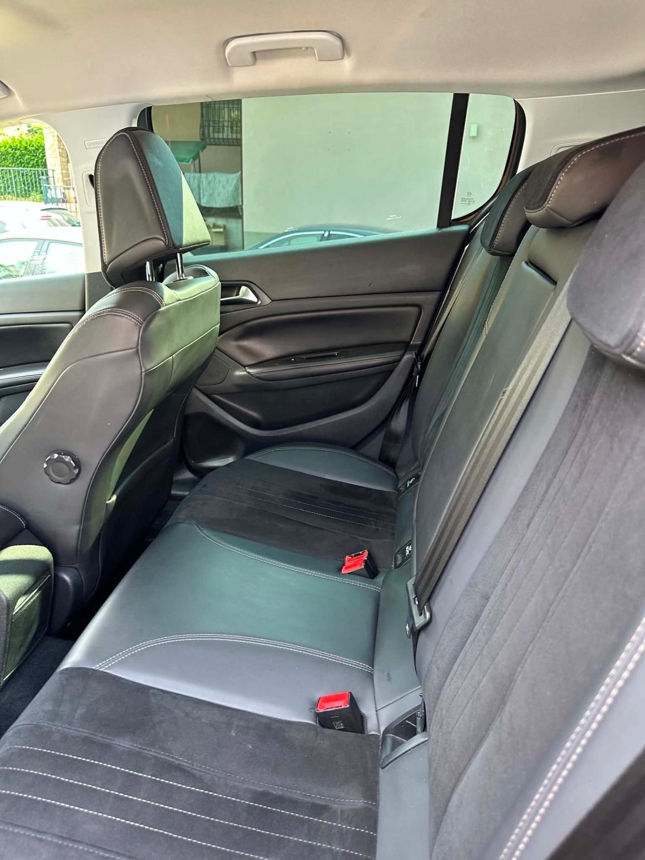 Peugeot 308 S&S ALLURE KMCERT GARANZ UNICOPR