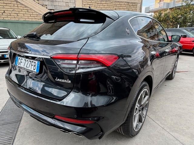 Maserati Levante V6 430 CV S Q4 Gransport
