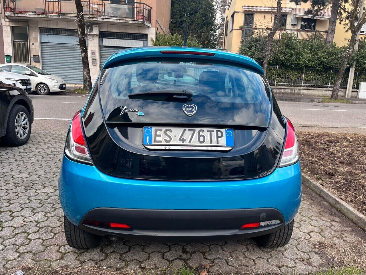 Lancia Ypsilon 0.9 TwinAir 85 CV Elefan/Blu-2013