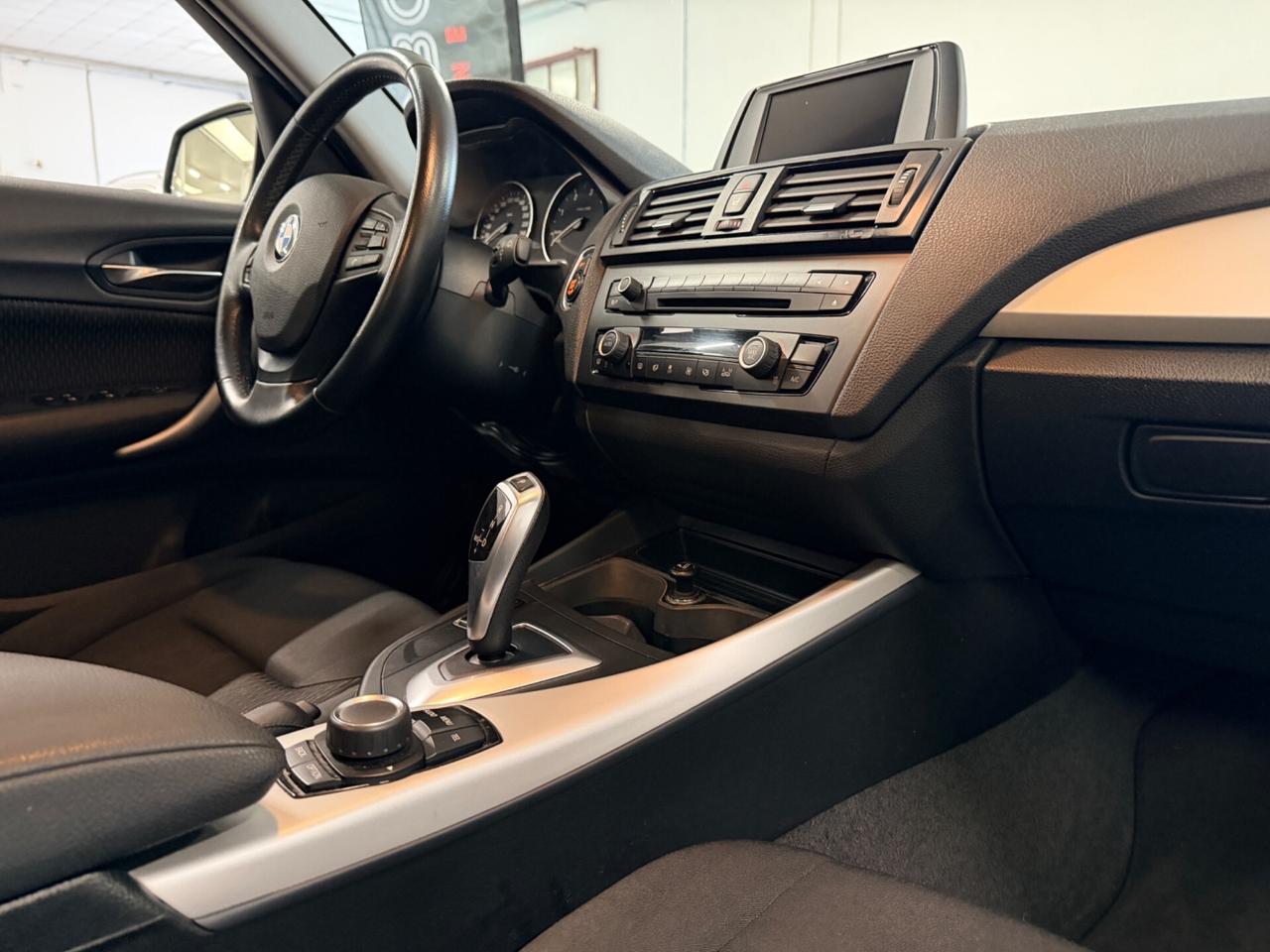 Bmw 118 118d 5p. Sport