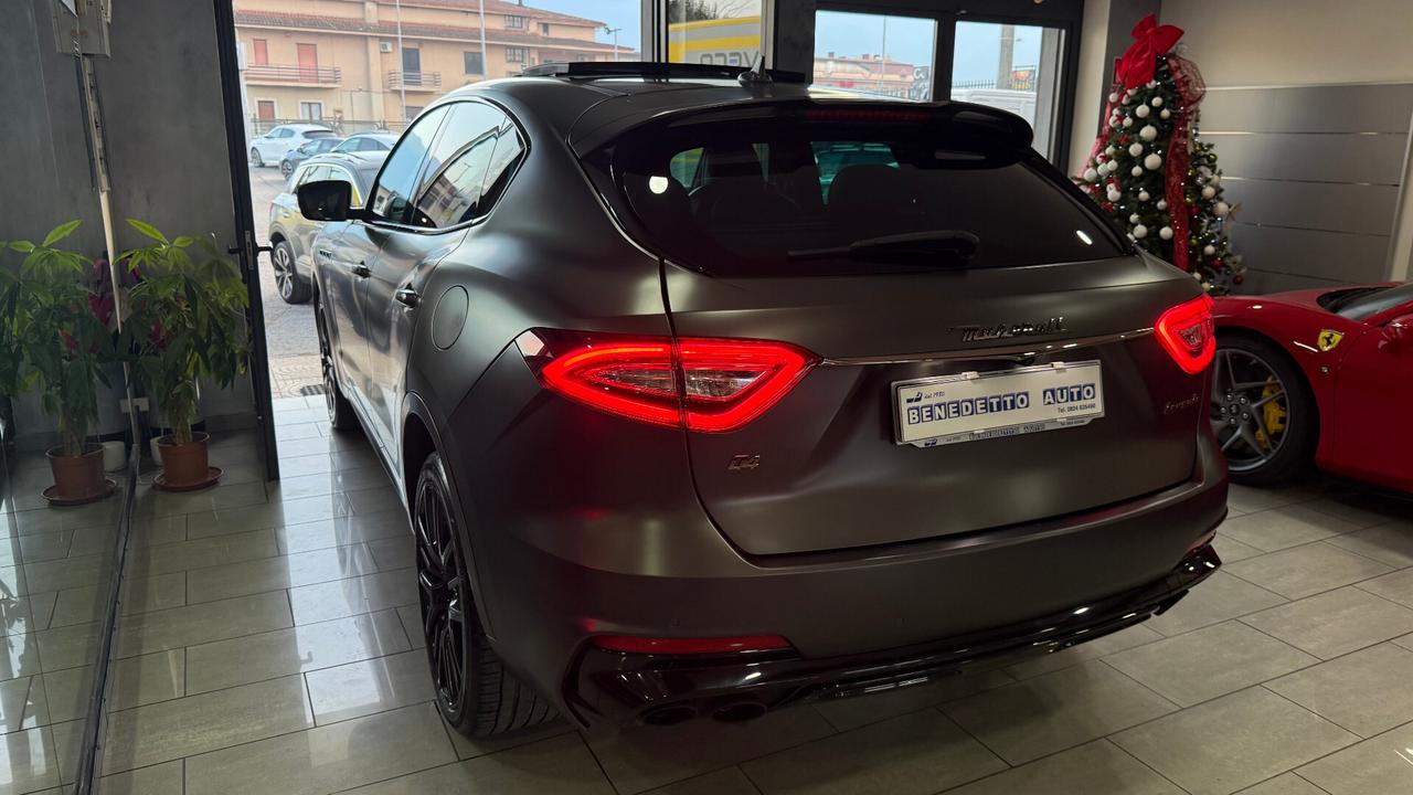 Maserati Levante V6 Diesel AWD Gransport tetto