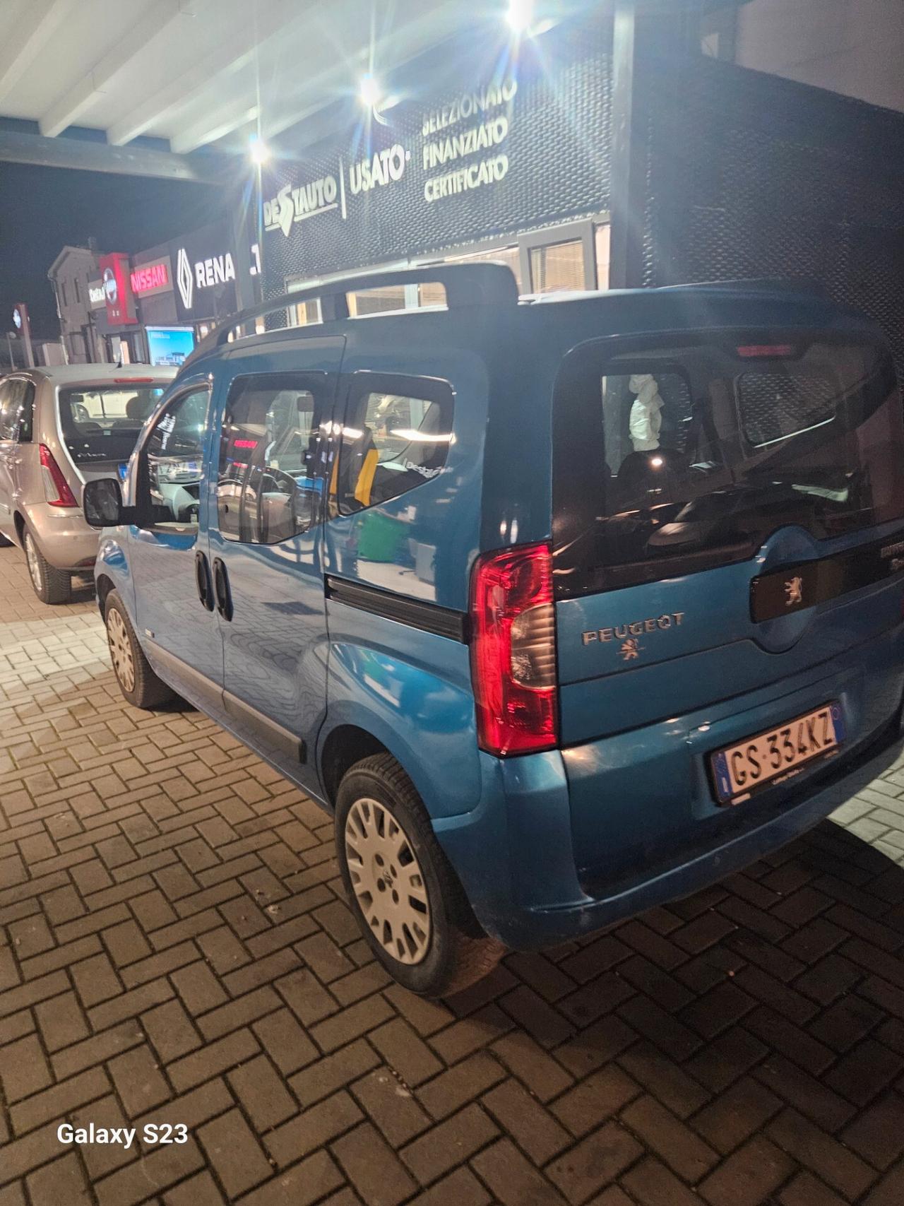 Peugeot Bipper Tepee 1.3 HDi 75 FAP Outdoor