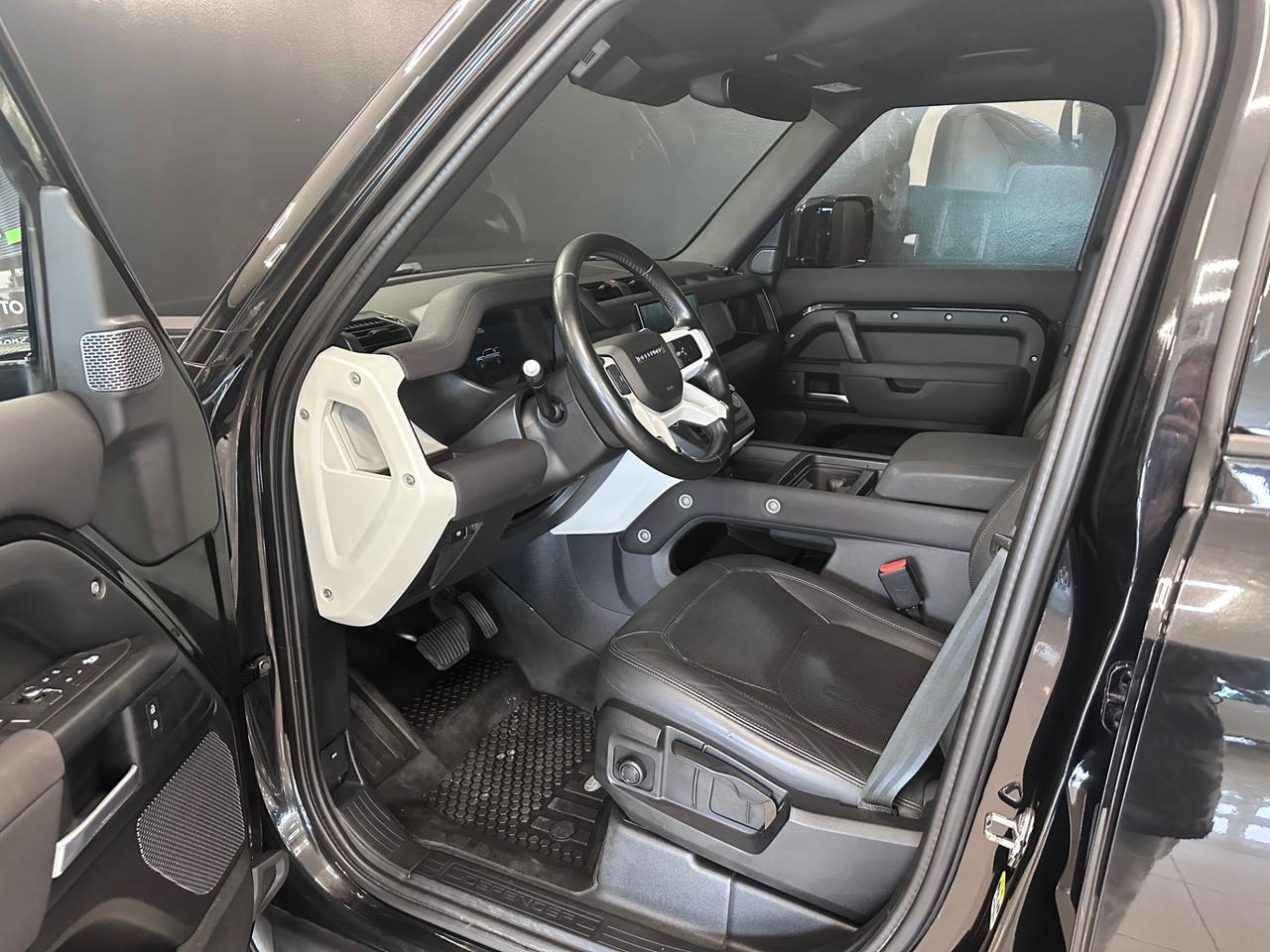 Land Rover Defender 110 3.0d i6 mhev SE awd 250cv auto