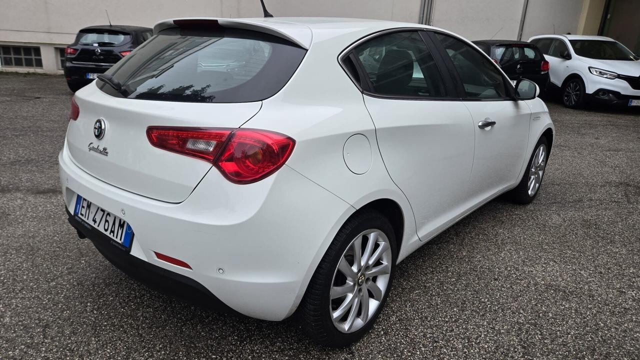 Alfa Romeo Giulietta 1.6 JTDm-2 105 CV Exclusive