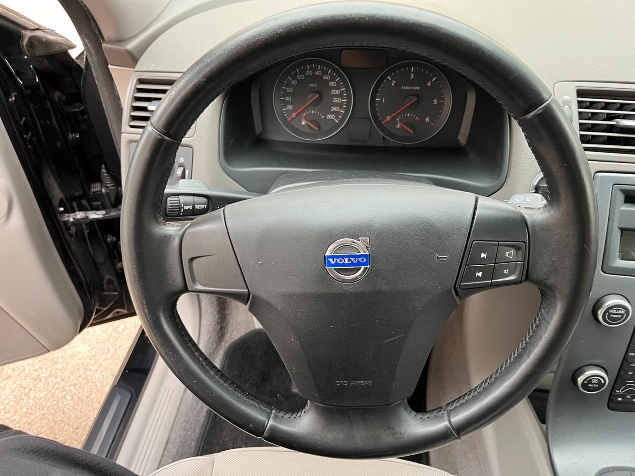 Volvo V50 D2 POLAR