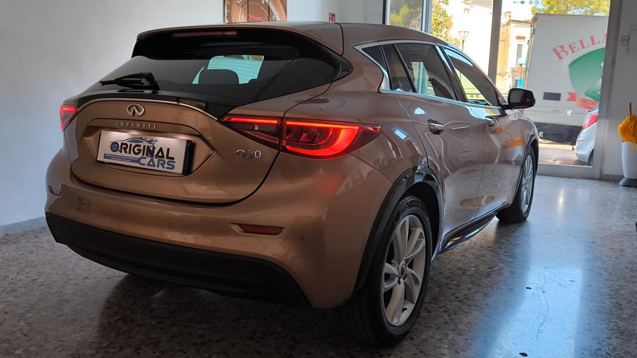 Infiniti Q30 1.5 diesel Business Executive