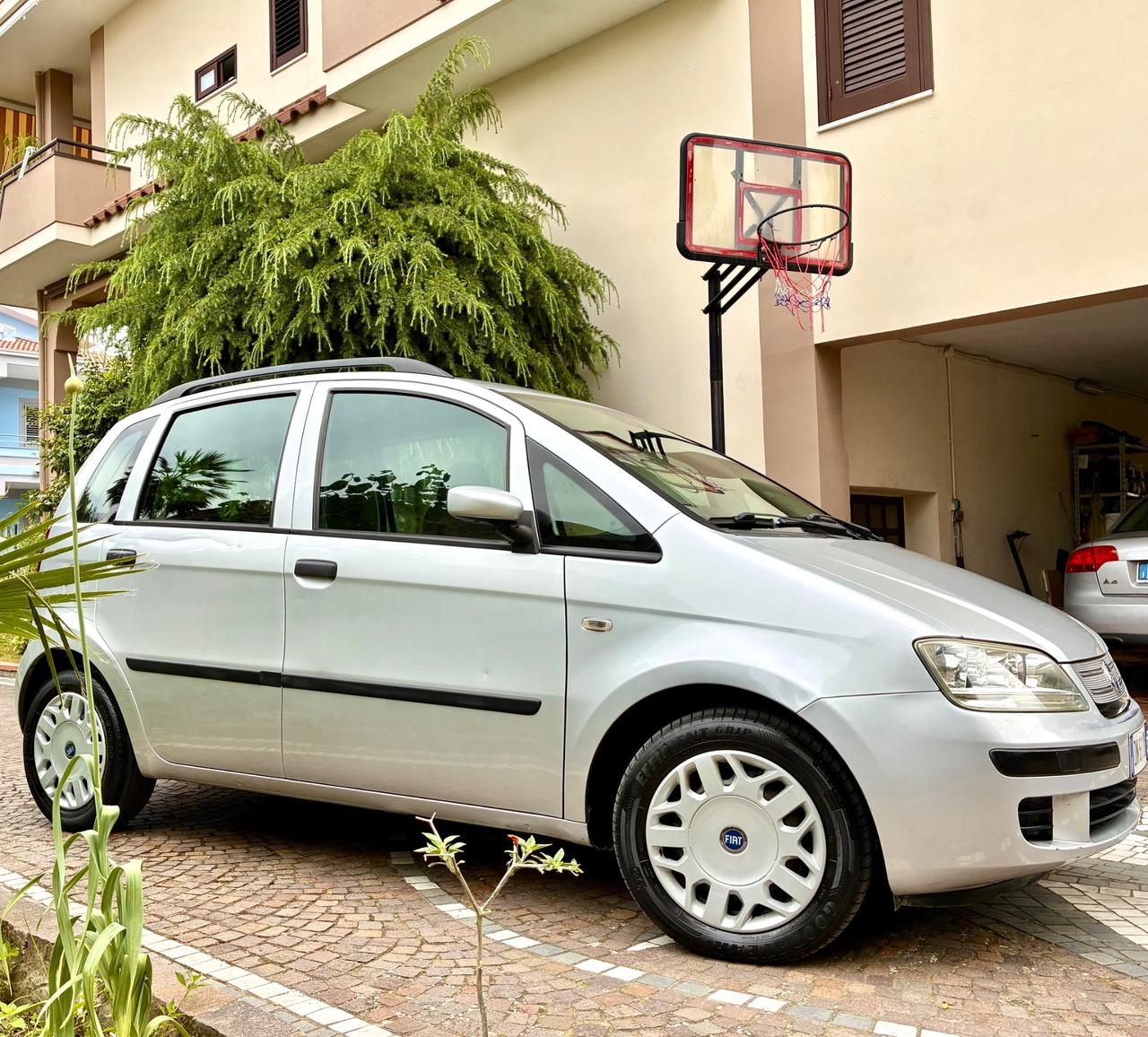 Fiat Idea 1.4 BlackStar GPL