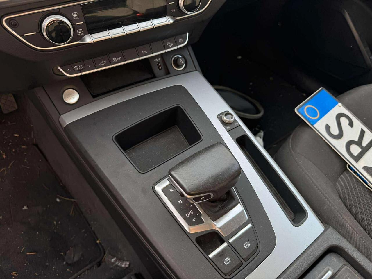 Audi Q5 50 TFSI e quattro S tronic-2021