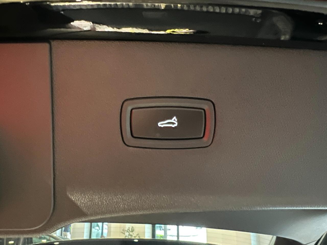 Porsche Cayenne Coupé 3.0 V6 - 3Screens