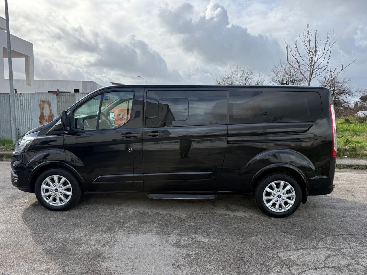 Ford Tourneo Custom 320 2.0 TDCi 185CV MHEV PL Titanium X