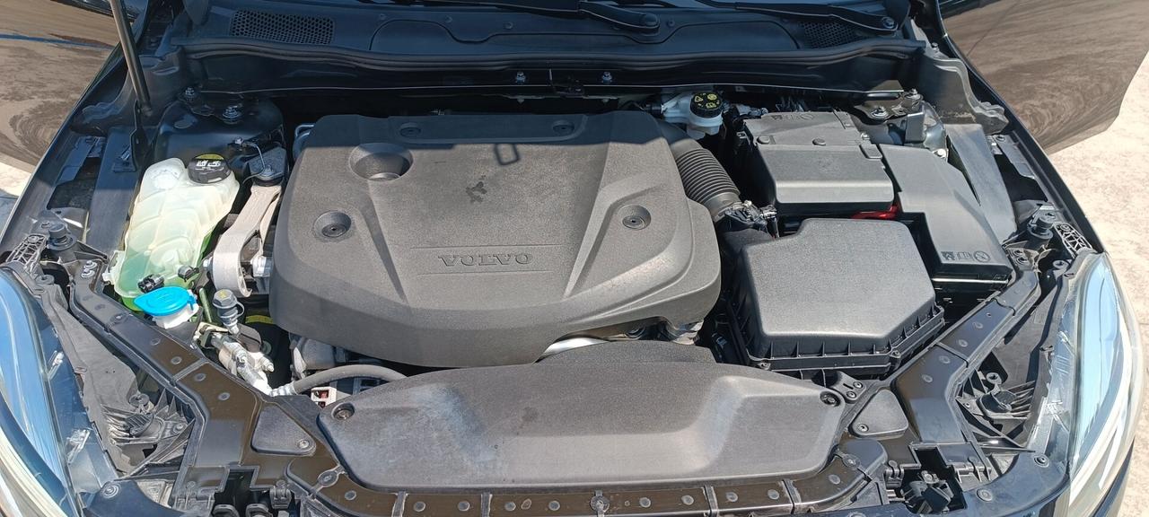 Volvo V40 D2 Geartronic Business Plus