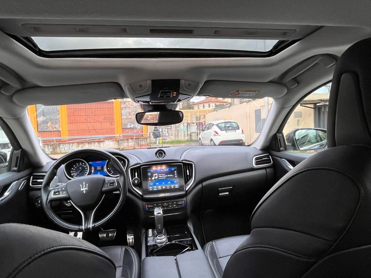 Maserati Ghibli V6 Modena