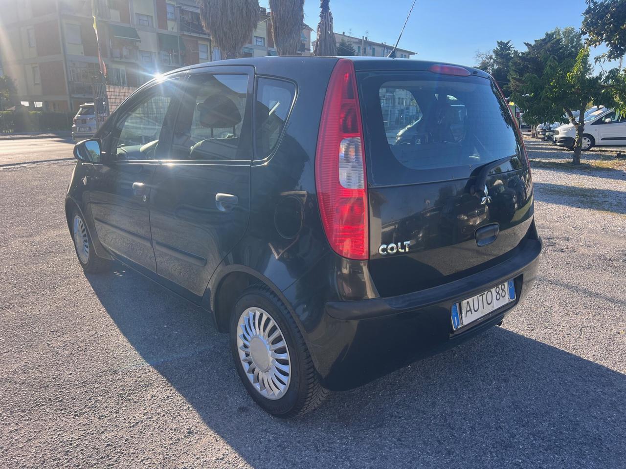 Mitsubishi Colt 1.1 12V 5p. Sportychrome