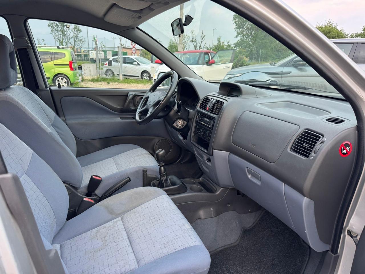 Mitsubishi Space Star 1.6i 16V cat Comfort 1
