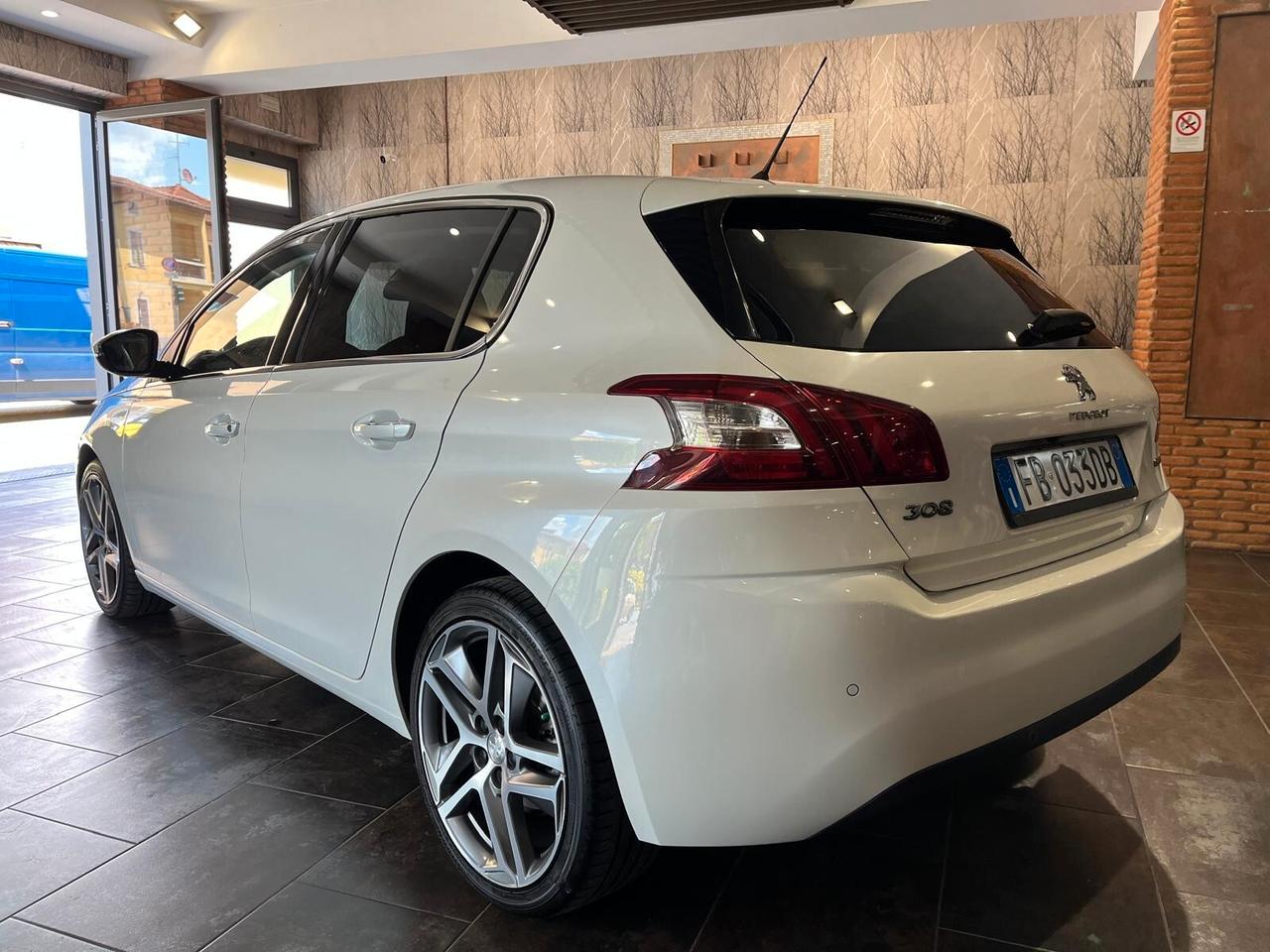 Peugeot 308 BlueHDi 120 S&S Active