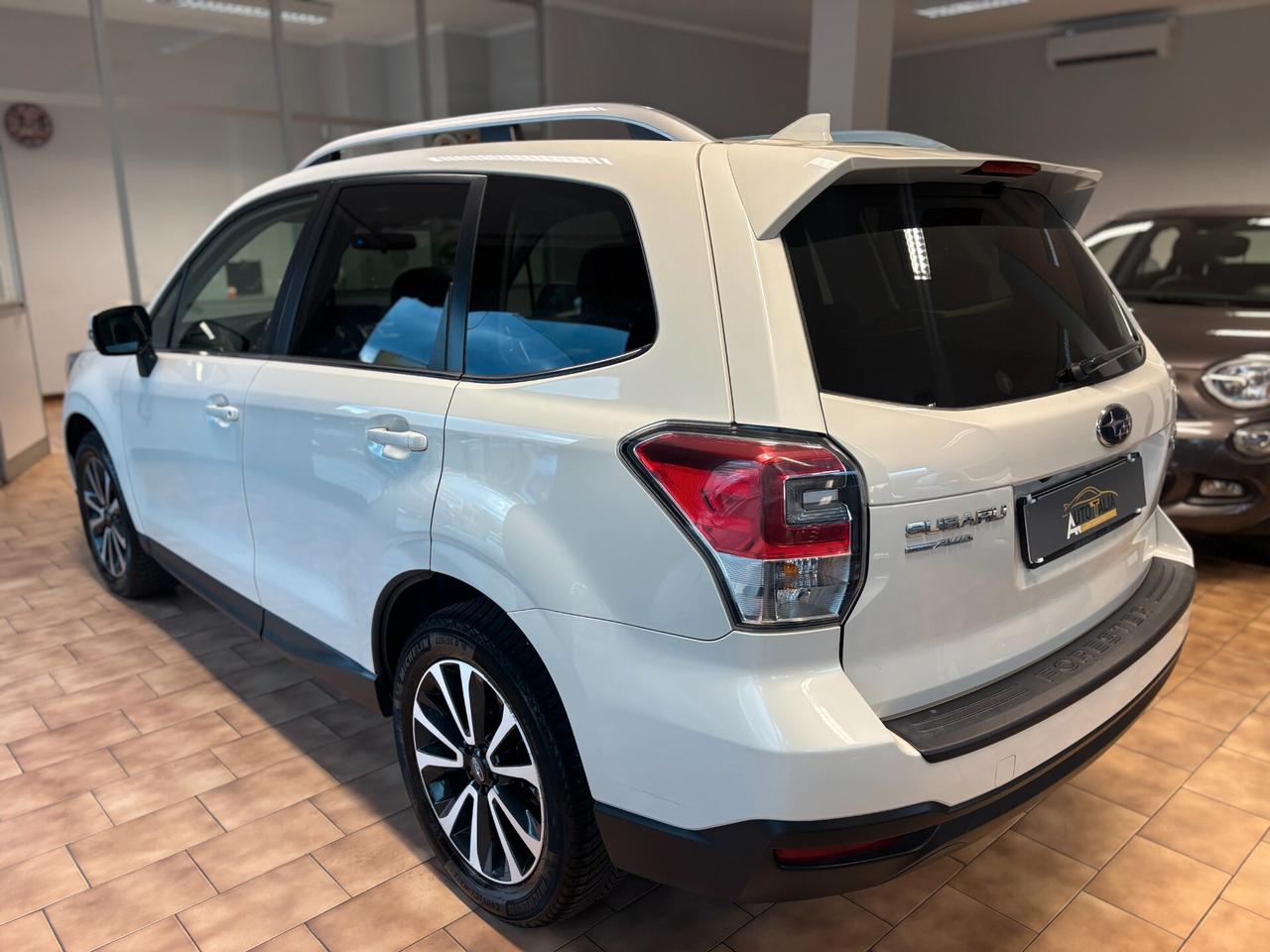 Subaru Forester 2.0d-S 4WD Unlimited lineartronic*EURO6B*