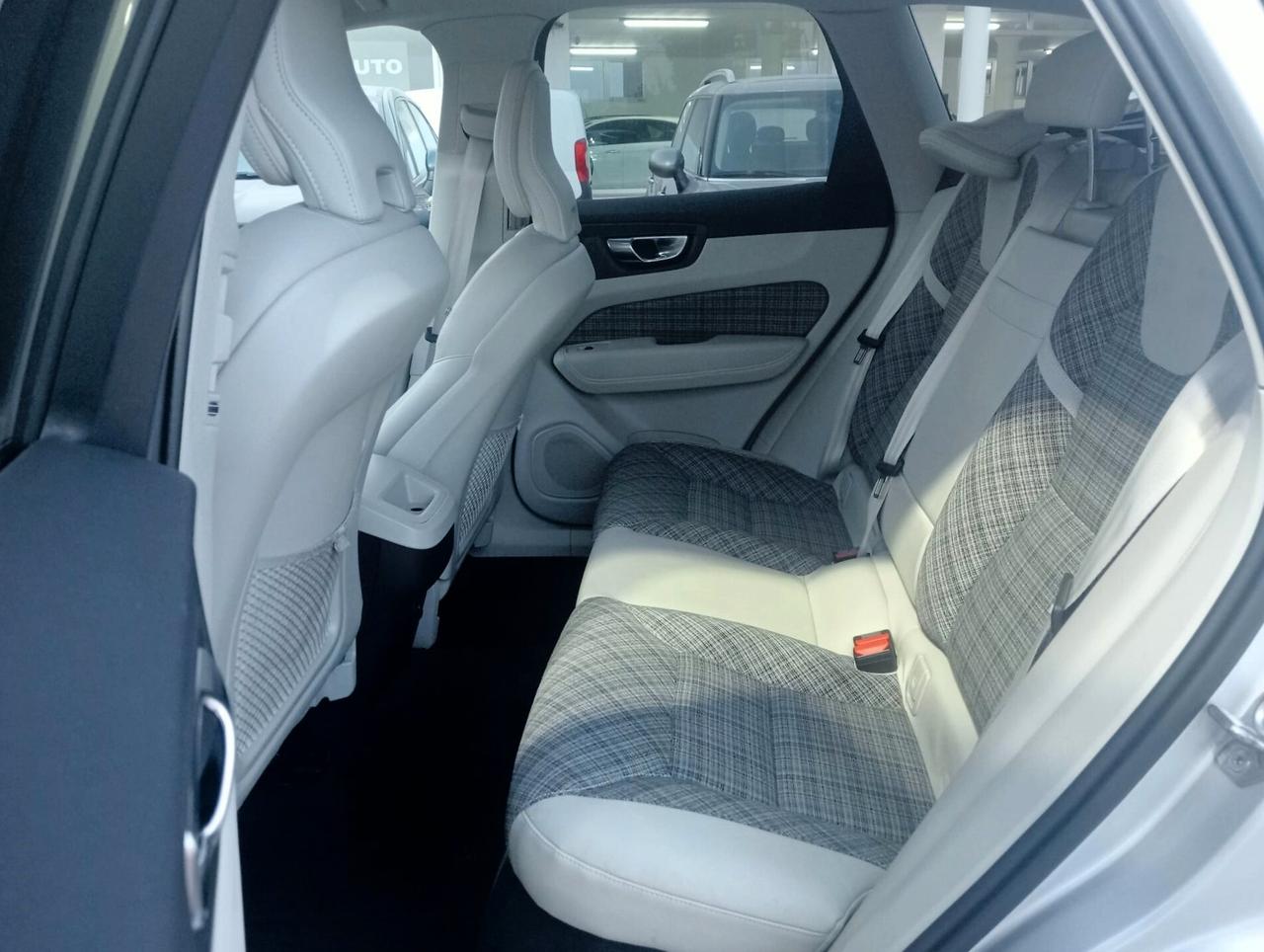 Volvo XC 60 XC60 B4 (d) Geartronic Momentum Pro