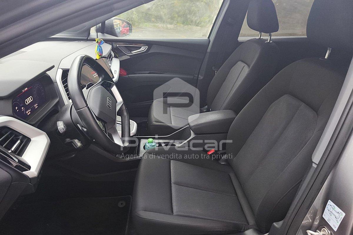 AUDI Q4 SPB 35 e-tron Business Advanced