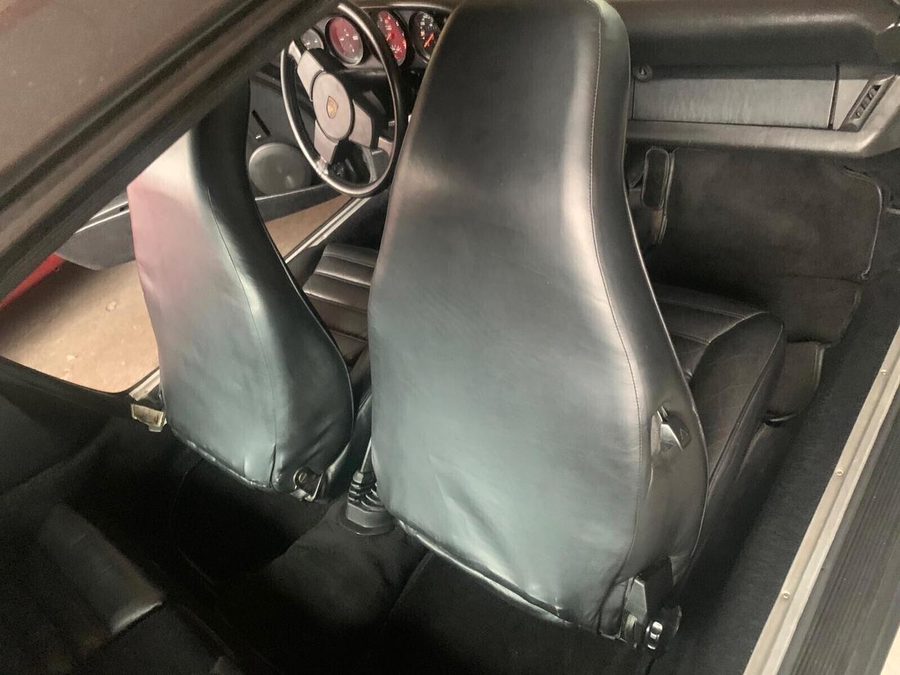Porsche 911 3.3 Turbo Coupé anno 1980-930- 54000 km- un proprietario utilizzatore-motore nuovo con garanzia