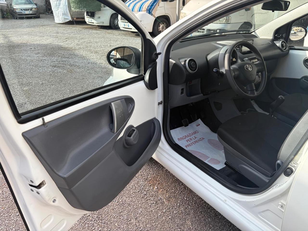 Toyota Aygo 1.0 Now Connect 12 MESI DI GARANZIA