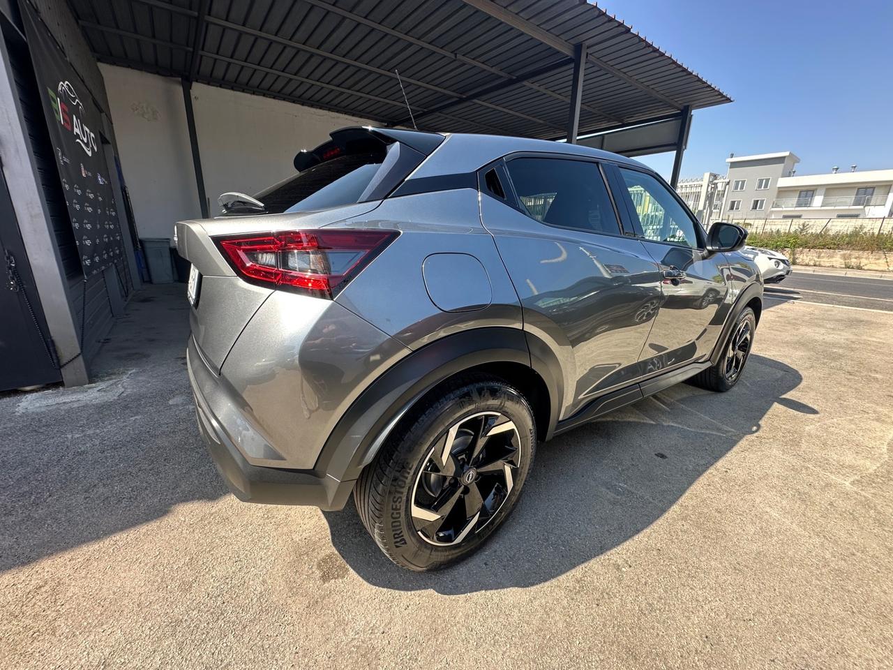 Nissan Juke 1.0 DIG-T 114 CV N-Connecta