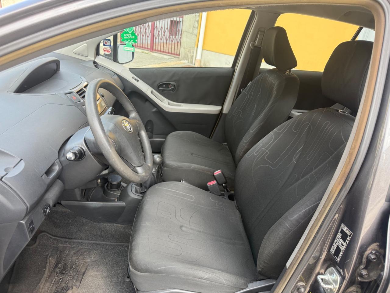Toyota Yaris 1.0 5 porte Sol GPL
