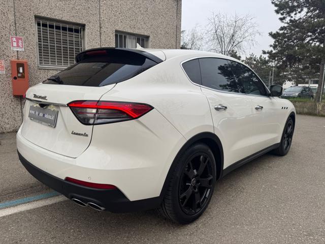 MASERATI Levante V6 Q4 350CV NAVI+RETR.