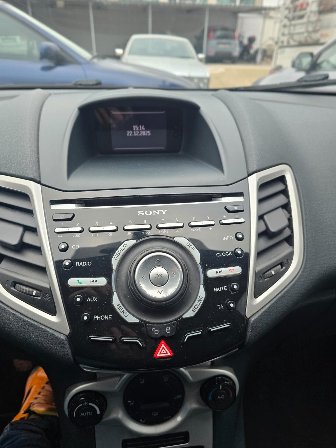 Ford Fiesta 1.4 TDCi 70CV 5 porte Titanium