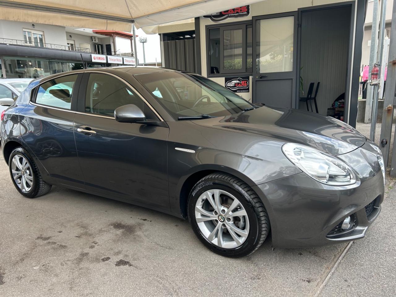 Alfa Romeo Giulietta 1.6 JTDm-2 105 CV Exclusive