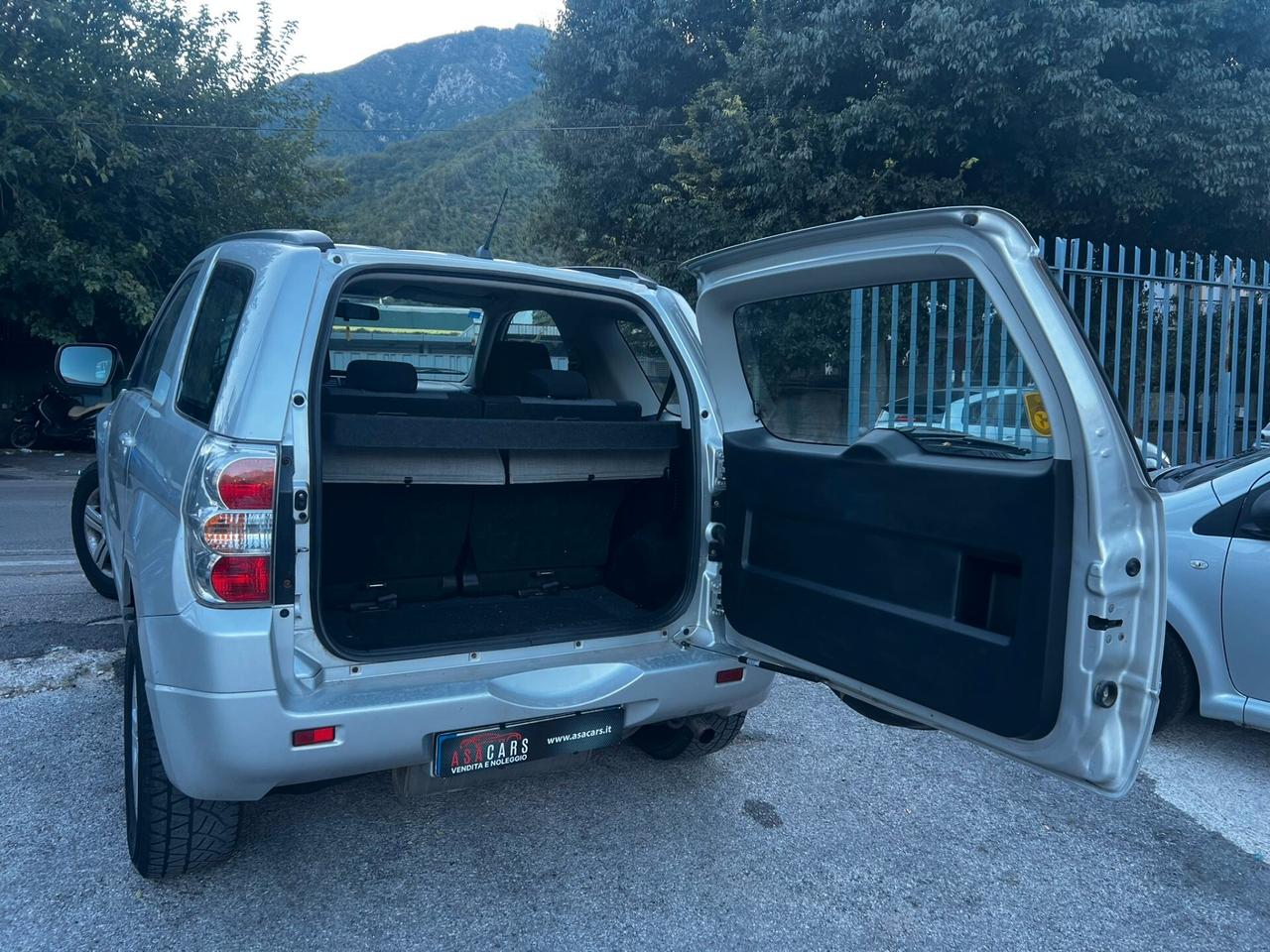Suzuki Grand Vitara 1.9 DDiS 5 porte
