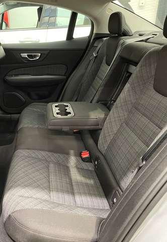 Volvo S60 2.0 hybrid 200cv b4 Core *AUTO*