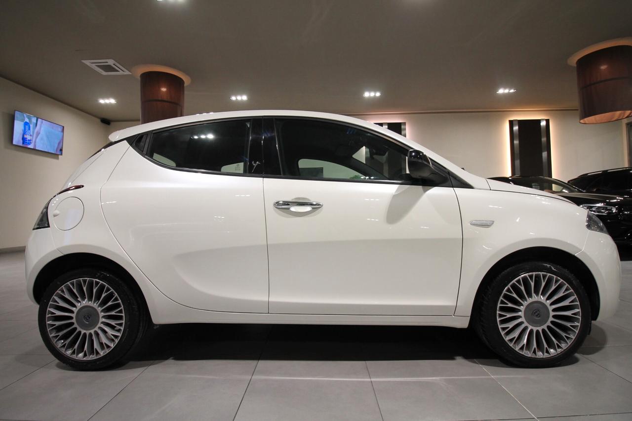 LANCIA YPSILON 1.3 MJT PLATINO