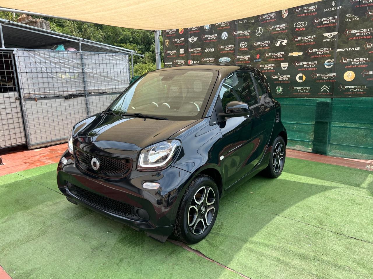 Smart ForTwo 1.0 71 cv Navigatore - Bracciolo - Cambio Automatico