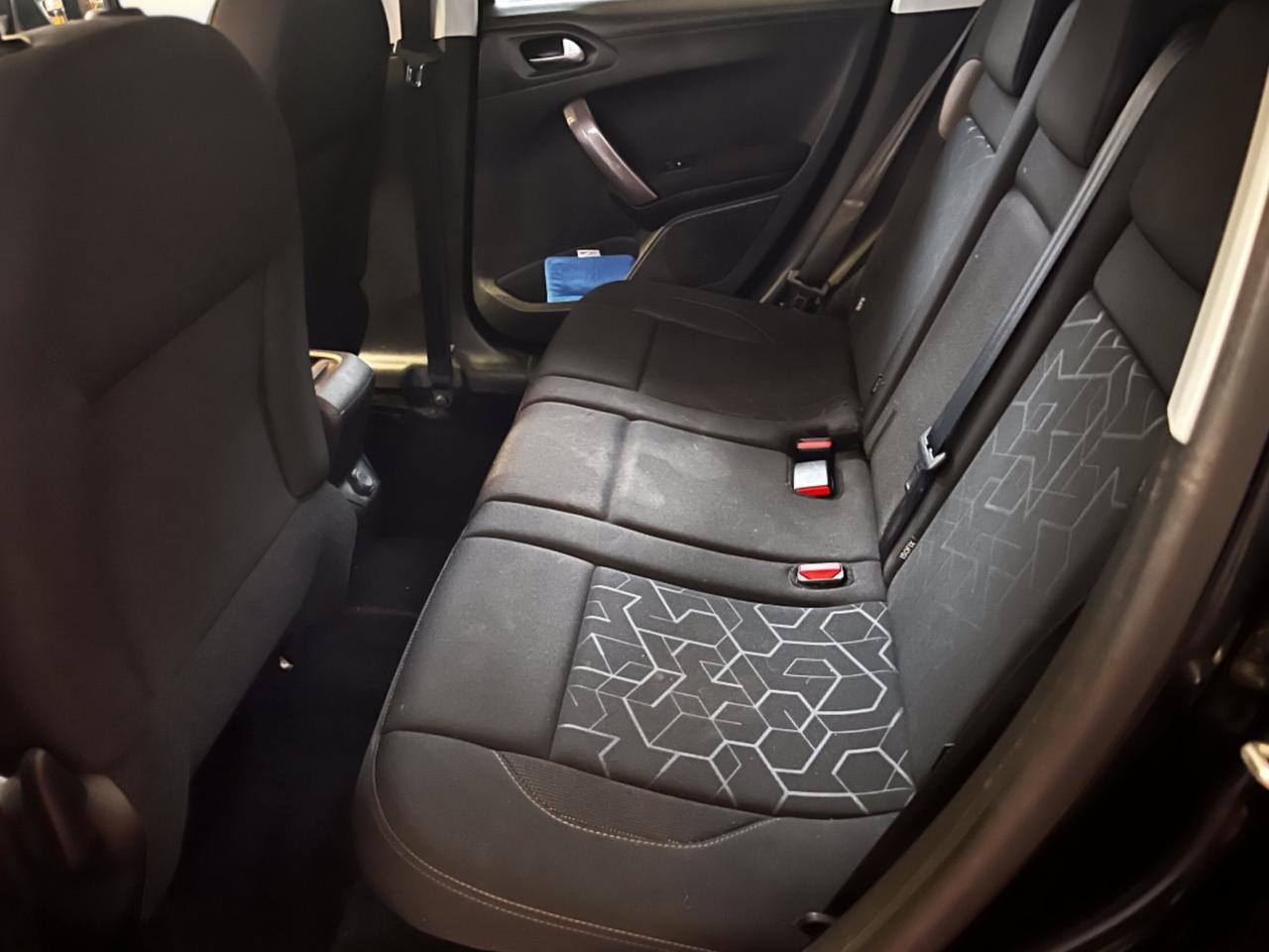 Peugeot 2008 PureTech 82 Allure Si Neopatentati Perfetta