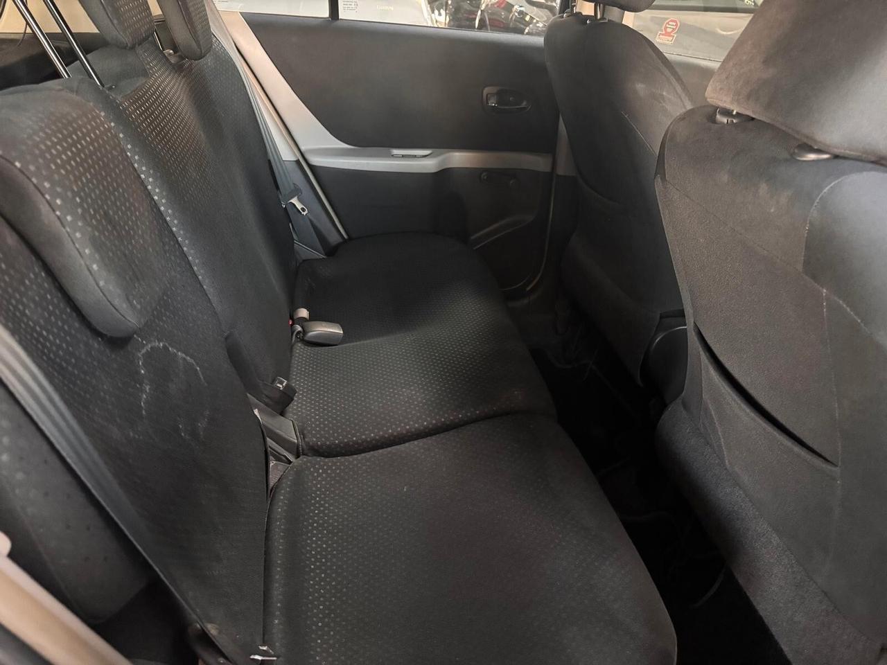 Toyota Yaris 1.0 5 porte Now